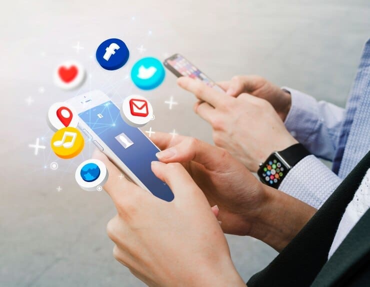 003 Engage with Clients Through Social Media